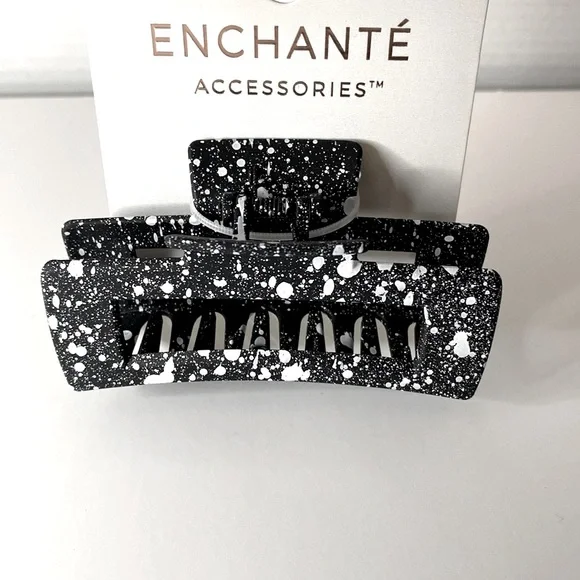 4/$20 Enchanté Black & White Speckled Hair Claw Clip - Picture 2 of 3